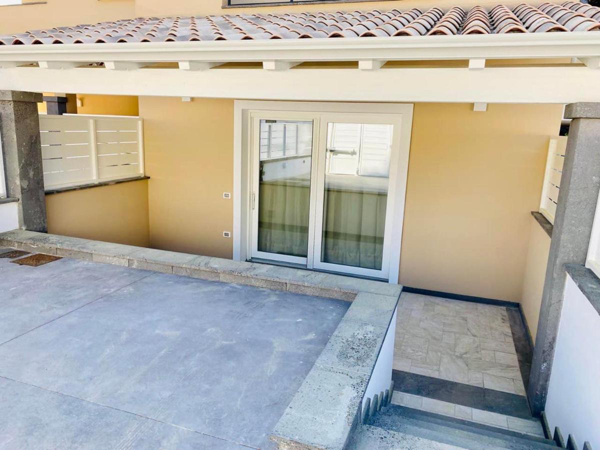 Nuova Residenza Dei 7 Pini A Pochi Passi Dal Mare Apartment Porto Pino Exterior photo