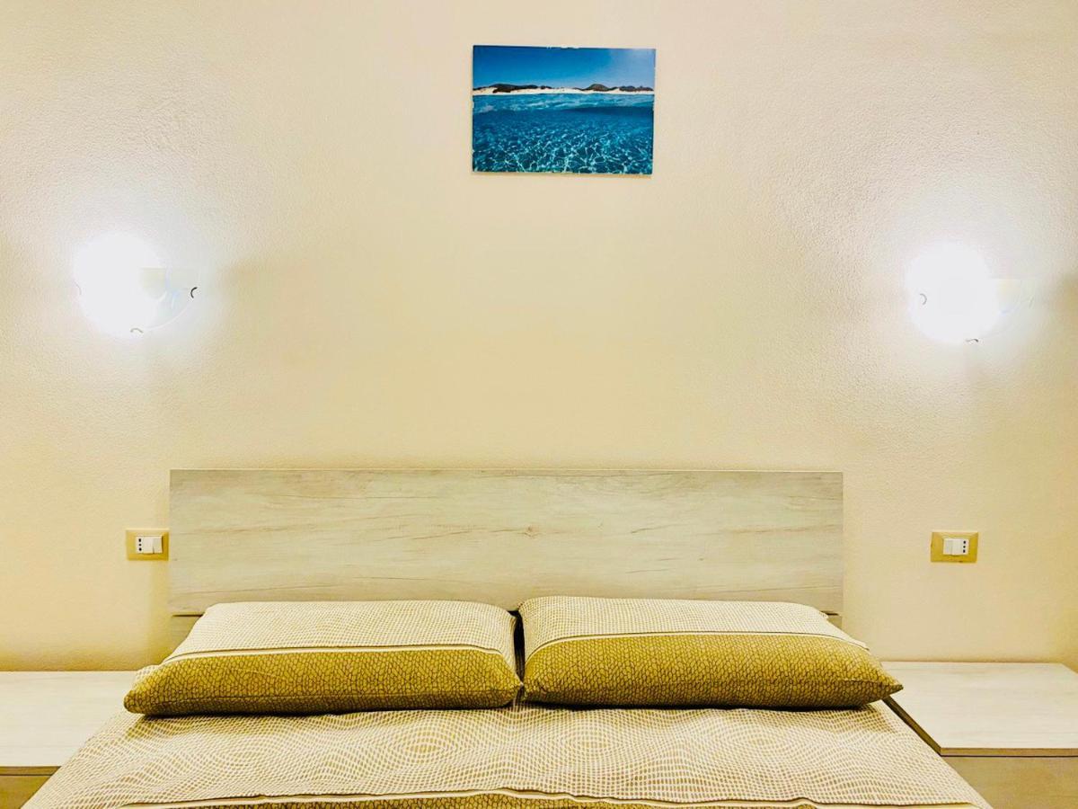 Nuova Residenza Dei 7 Pini A Pochi Passi Dal Mare Apartment Porto Pino Exterior photo