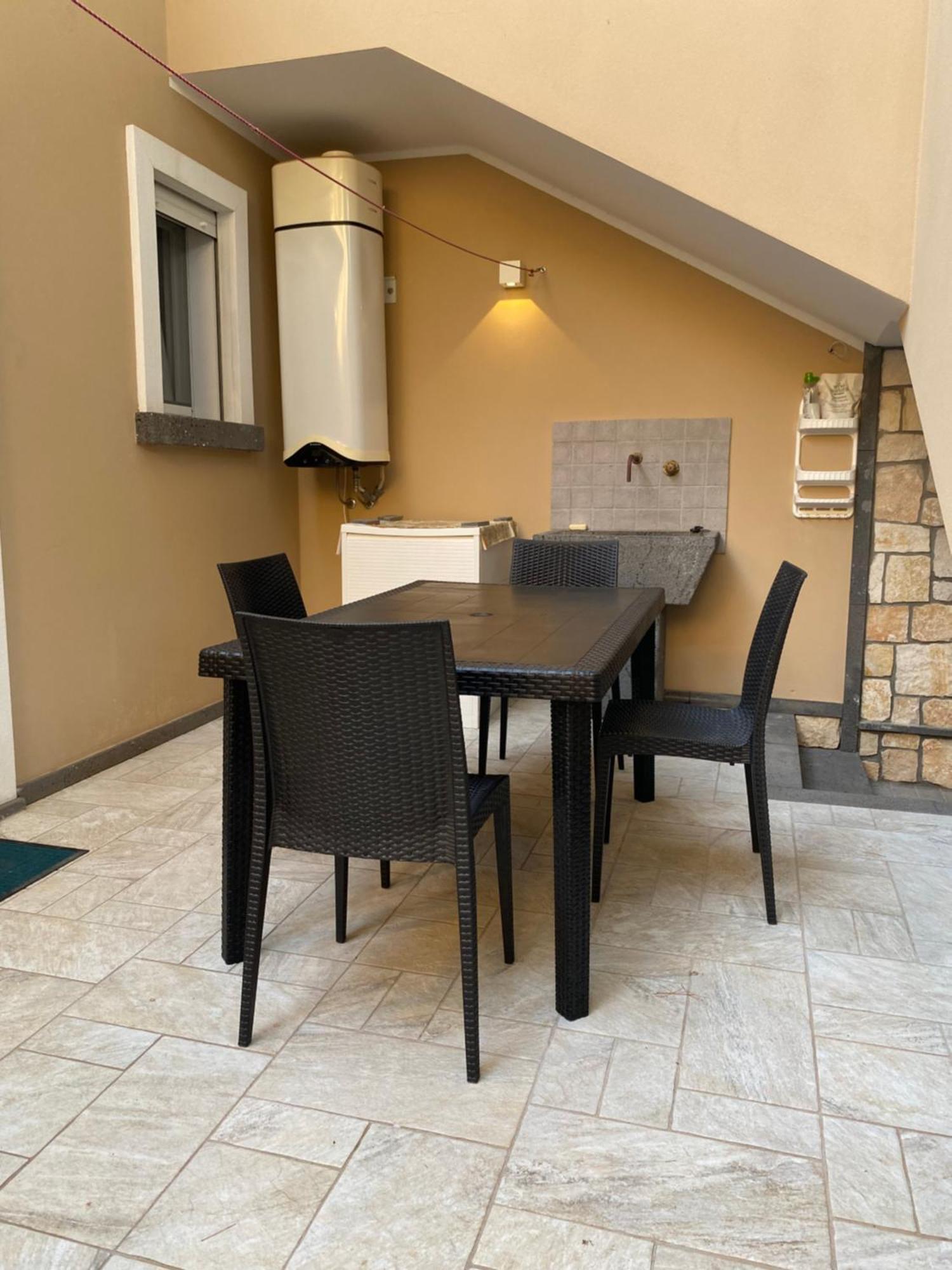 Nuova Residenza Dei 7 Pini A Pochi Passi Dal Mare Apartment Porto Pino Exterior photo